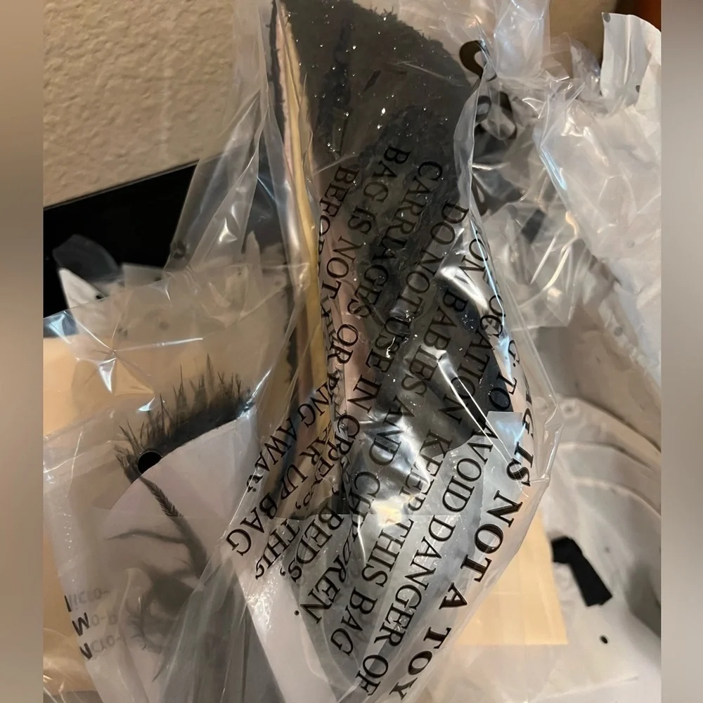 🆕kate spade new york Black Marabou PomPom Glitter Tweed Pointed Toe Stiletto